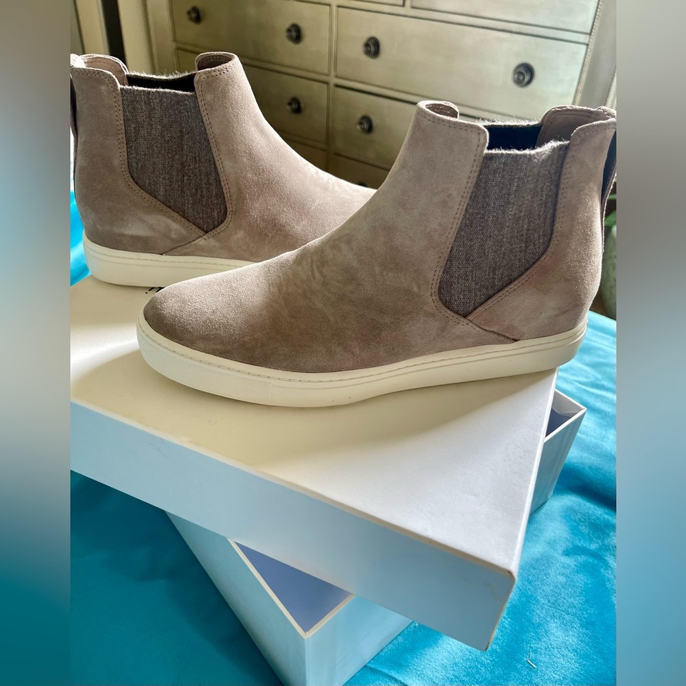 Brand New! VINCE Newlyn Suede High-Top Slip On Sneakers, Straw (Beige)